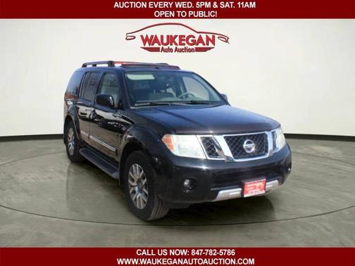 2010 Nissan Pathfinder 4WD 4dr V6 LE