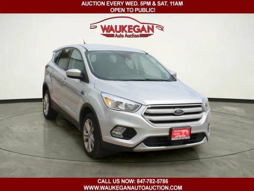 Ingot Silver Metallic 2019 Ford Escape SE 4WD
