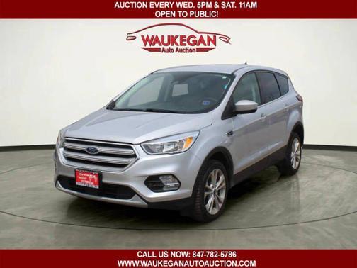Ingot Silver Metallic 2019 Ford Escape SE 4WD