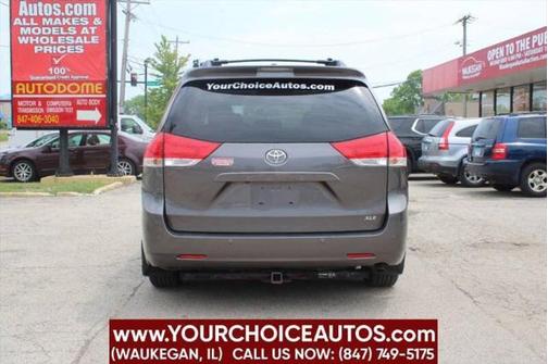 2012 Toyota Sienna XLE