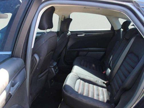 Ingot Silver 2016 Ford Fusion 4dr Sdn SE FWD