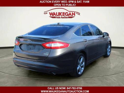 Ingot Silver 2016 Ford Fusion 4dr Sdn SE FWD
