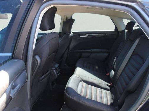 Ingot Silver 2016 Ford Fusion 4dr Sdn SE FWD