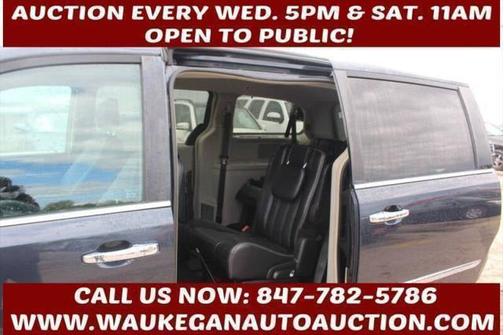 2014 Chrysler Town & Country Touring-L