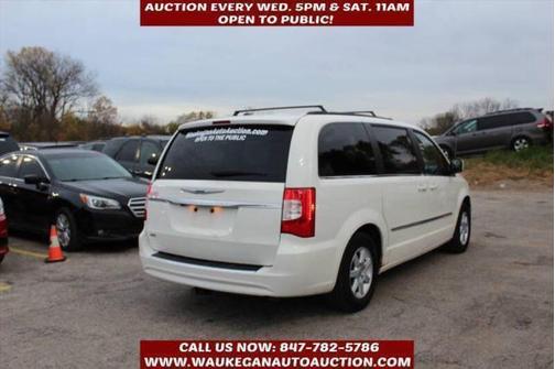2011 Chrysler Town & Country Touring