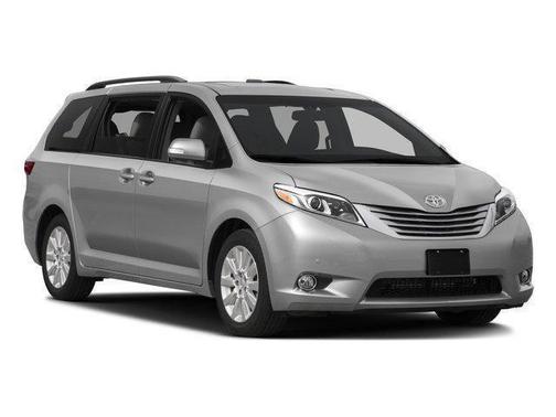 2016 Toyota Sienna XLE