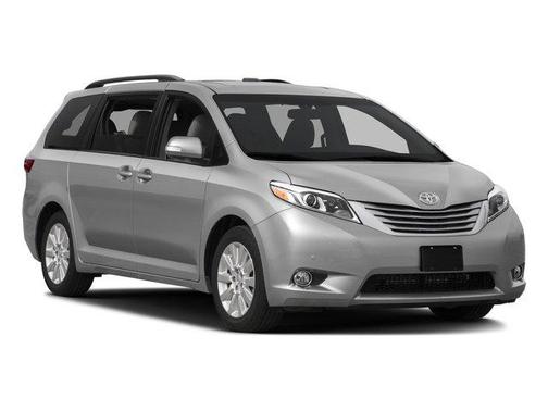 2016 Toyota Sienna XLE