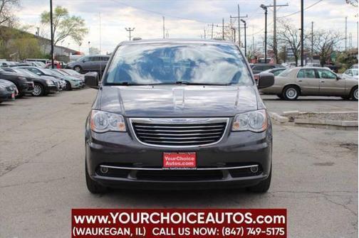 2016 Chrysler Town & Country Touring