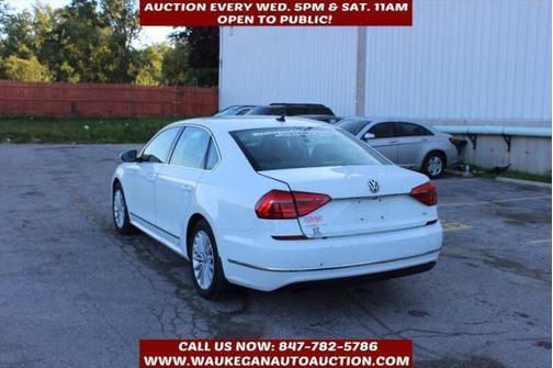 2016 Volkswagen Passat 1.8T SE