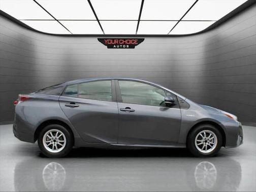 2017 Toyota Prius Two