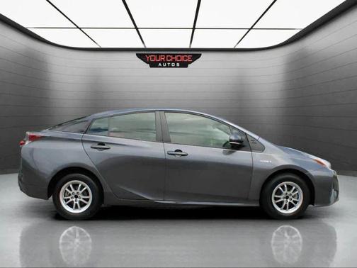 2017 Toyota Prius Two