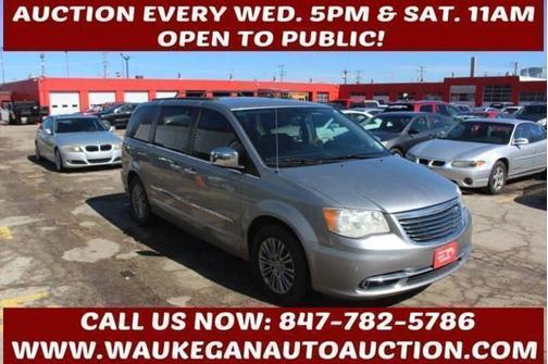 2013 Chrysler Town & Country Touring-L
