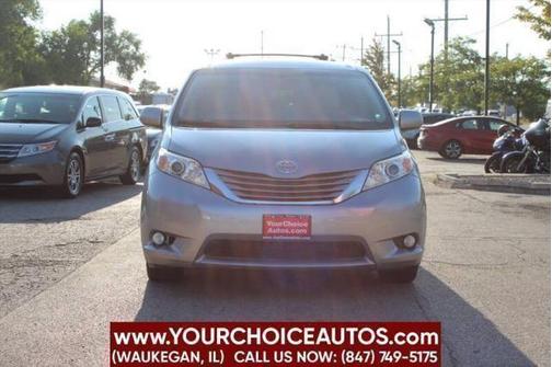 2017 Toyota Sienna XLE