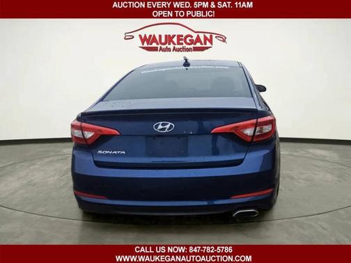 2015 Hyundai SONATA 4dr Sdn 2.4L SE