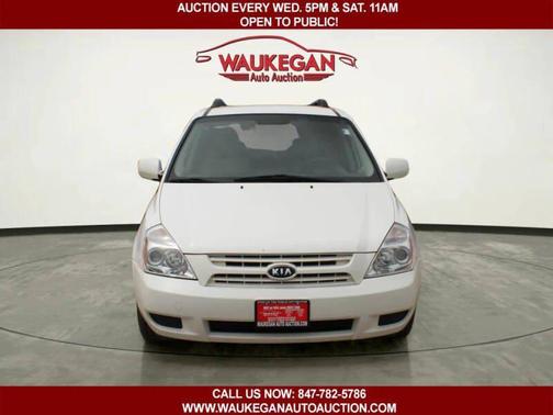 White 2008 Kia Sedona 4dr SWB