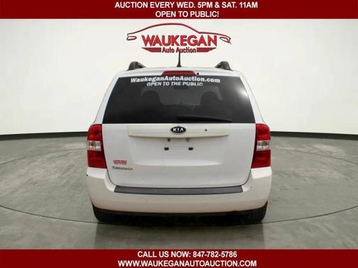 White 2008 Kia Sedona 4dr SWB