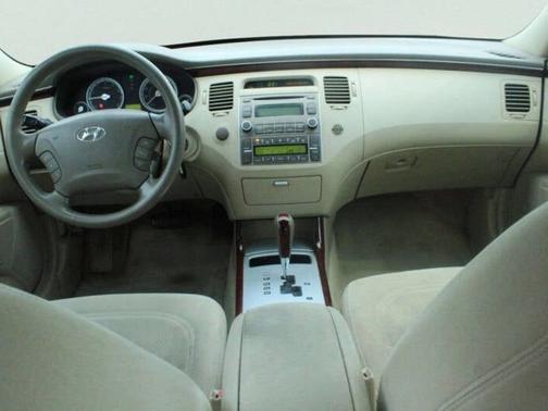 Sage Green 2007 Hyundai Azera 4dr Sdn Limited *Ltd Avail*
