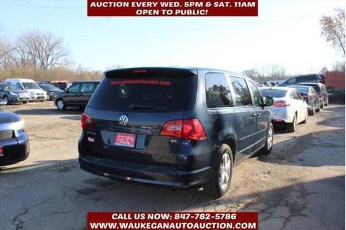 2009 Volkswagen Routan SE