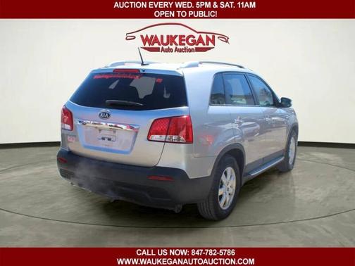 Bright Silver 2013 Kia Sorento 2WD 4dr V6 LX