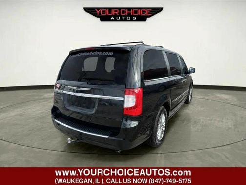 2015 Chrysler Town & Country Touring-L