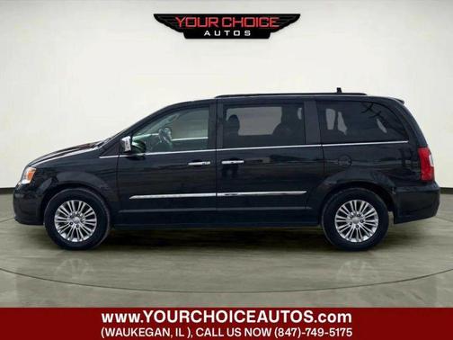 2015 Chrysler Town & Country Touring-L