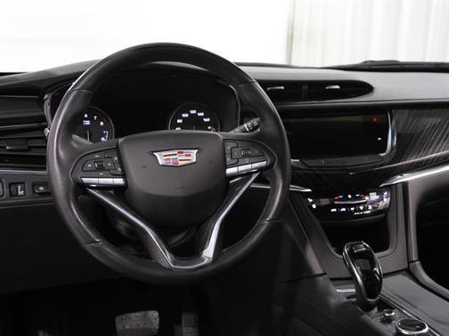 Stellar Black Metallic 2023 Cadillac XT6 Premium Luxury AWD