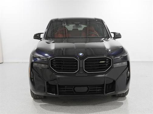 2025 BMW XM Base