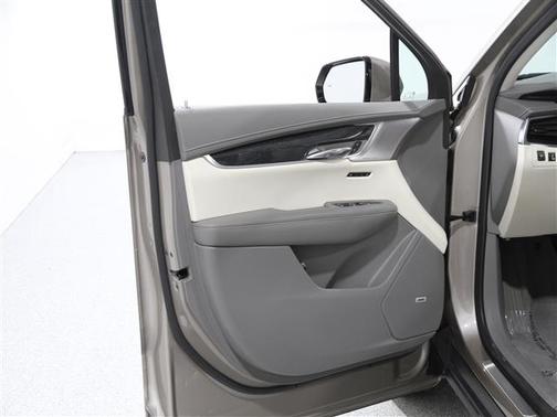 2023 Cadillac XT6 Premium Luxury AWD