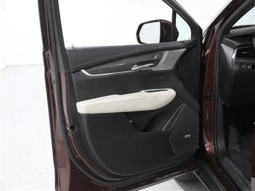 2023 Cadillac XT5 Sport