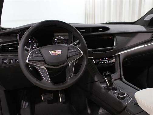 2026 Cadillac XT5 Sport