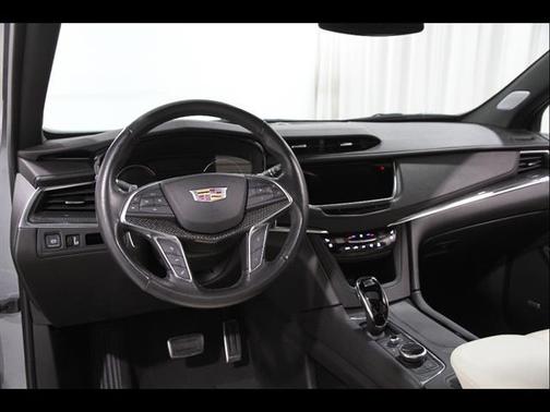 2023 Cadillac XT5 Sport