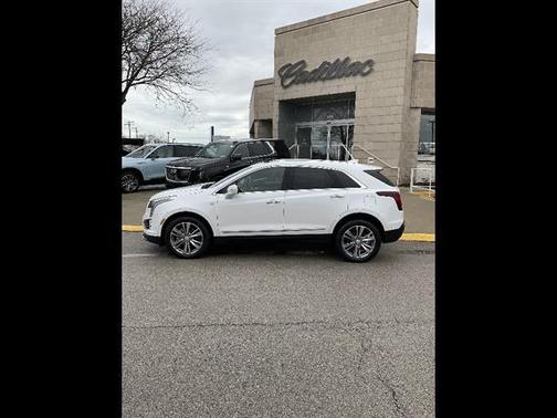 2026 Cadillac XT5 Premium Luxury