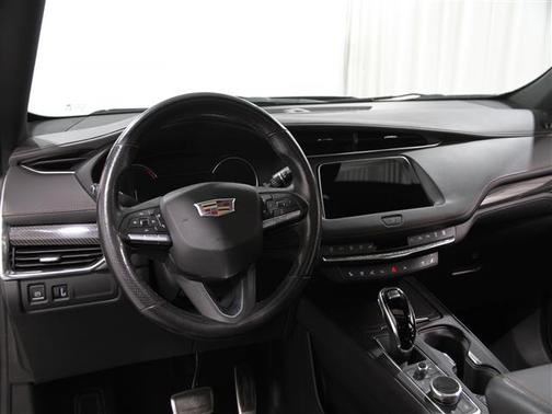 2022 Cadillac XT4 Sport