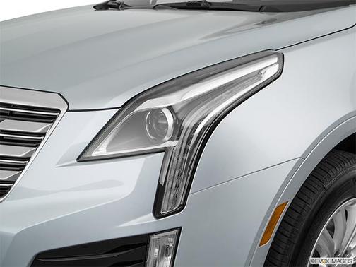 Photo 5 of 32 of 2018 Cadillac XT5 AWD