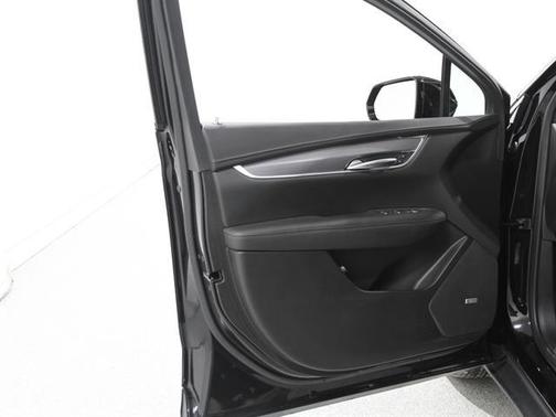 2023 Cadillac XT5 Luxury