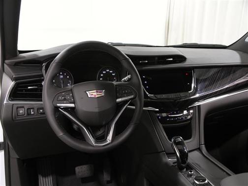 2025 Cadillac XT6 Premium Luxury AWD
