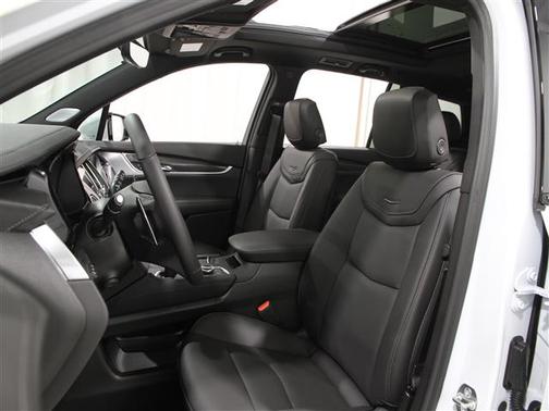 2025 Cadillac XT6 Sport AWD