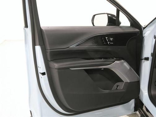 2026 Cadillac LYRIQ V Premium