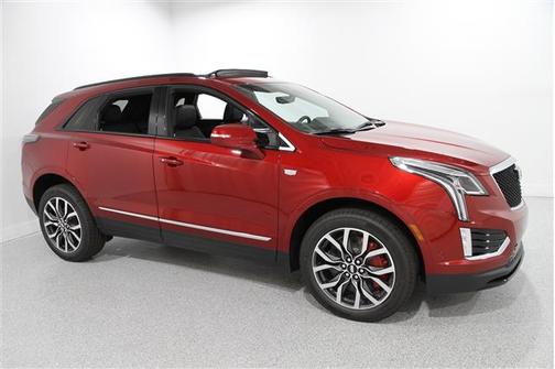 2025 Cadillac XT5 Sport