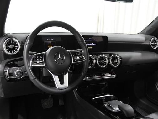 2023 Mercedes-Benz CLA 250 4MATIC
