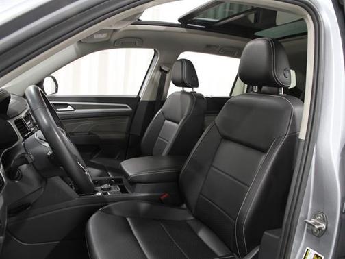 2023 Volkswagen Atlas 3.6L SE w/Technology