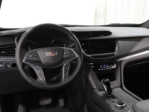 2024 Cadillac XT5 Luxury