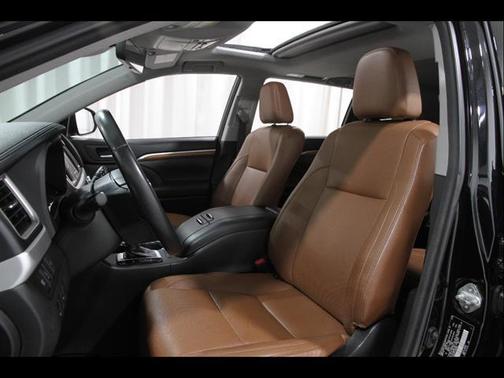 Midnight Black Metallic 2018 Toyota Highlander Limited
