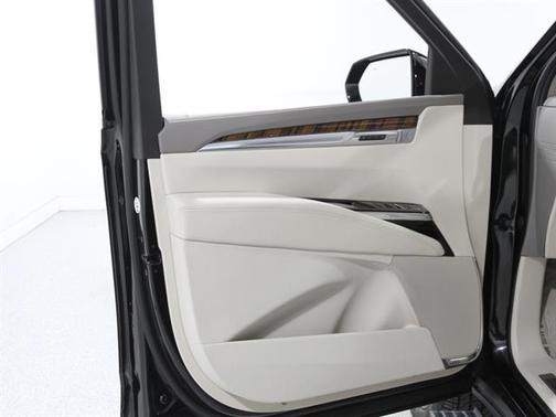 2025 Cadillac Escalade ESV Sport Platinum