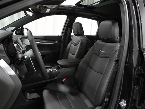 2025 Cadillac XT5 Sport