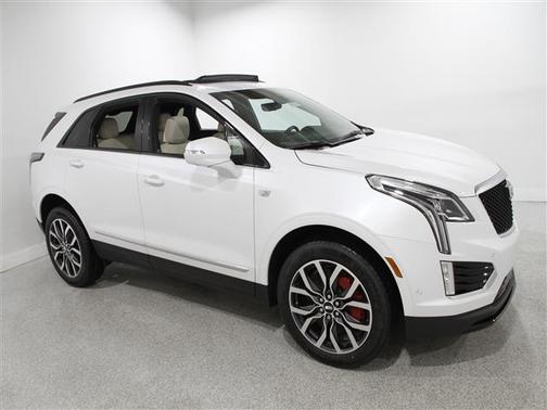 2025 Cadillac XT5 Sport
