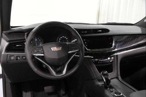 2025 Cadillac XT6 Premium Luxury AWD