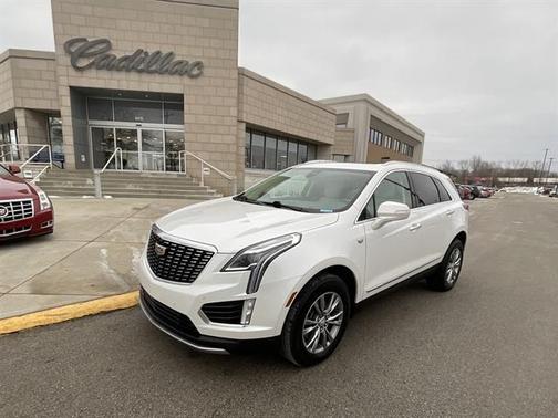 2022 Cadillac XT5 Premium Luxury