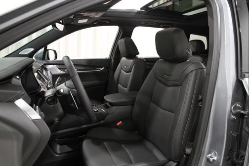 2025 Cadillac XT6 Sport AWD