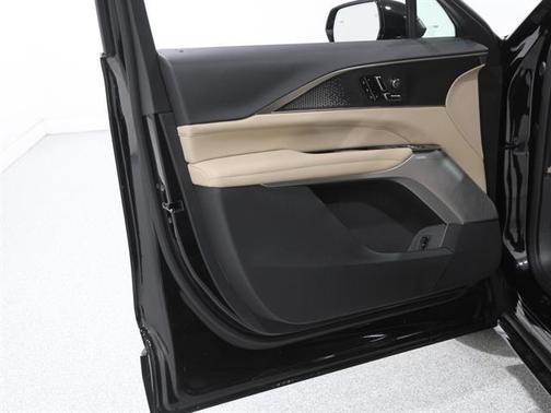 2026 Cadillac LYRIQ V Premium